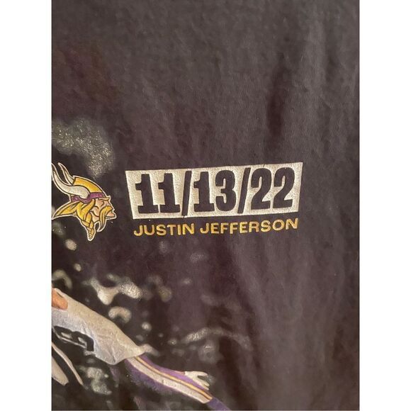 MN Vikings Justin Jefferson Miracle Catch T-Shirt - Picture 2 of 4